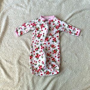 Adorable strawberry patterned sleep sack — size 0-3 months